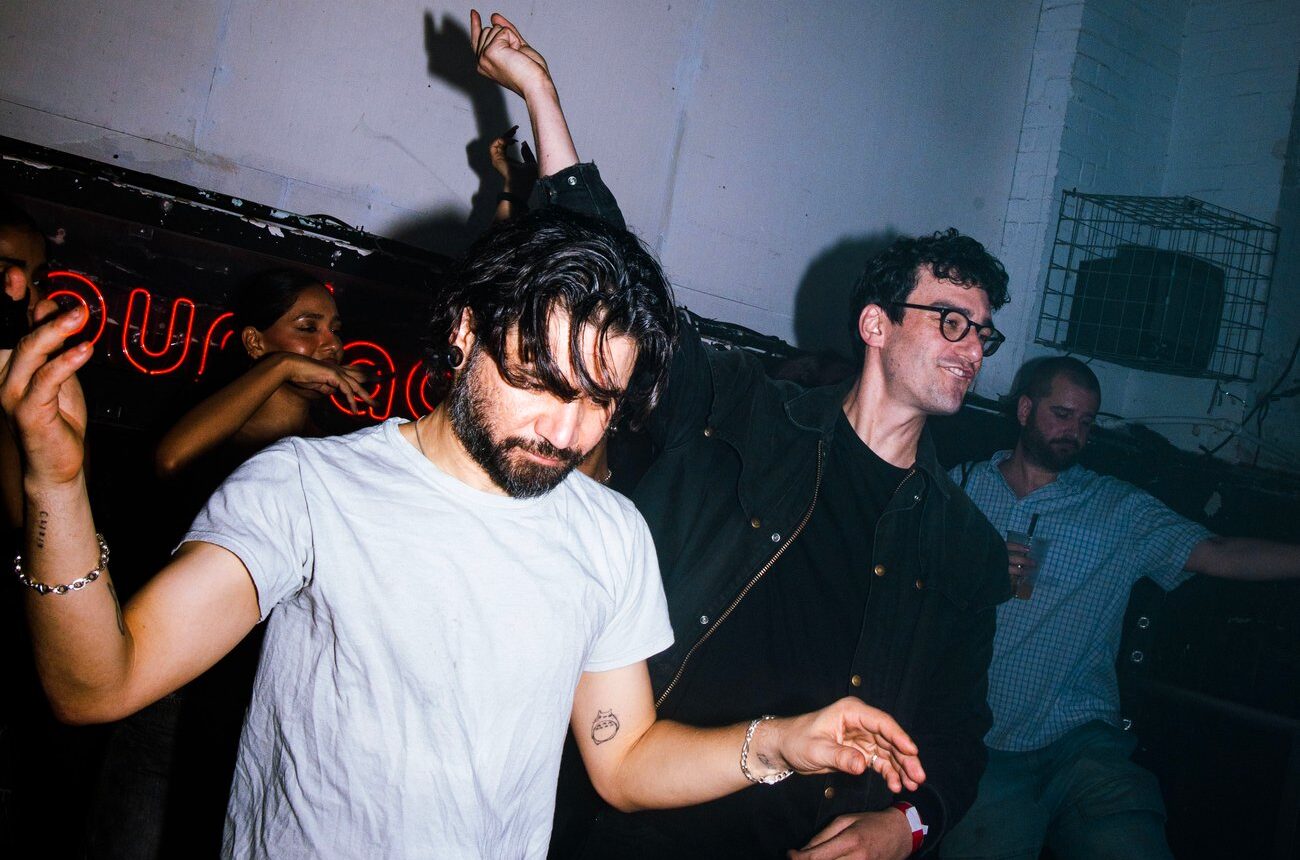 Skrillex és a ring noord Starlight-remixének hivatalos sajtóképe